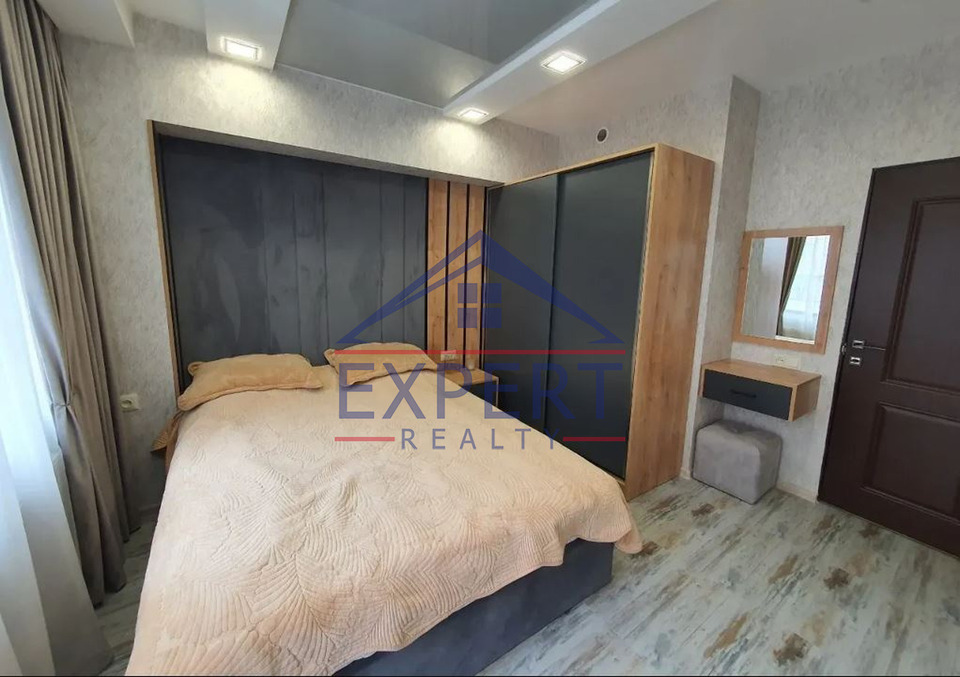 ԿԵՆՏՐՈՆ, ԽՈՐԵՆԱՑԻ ՓՈՂ․ 2 ՍԵՆՅԱԿ