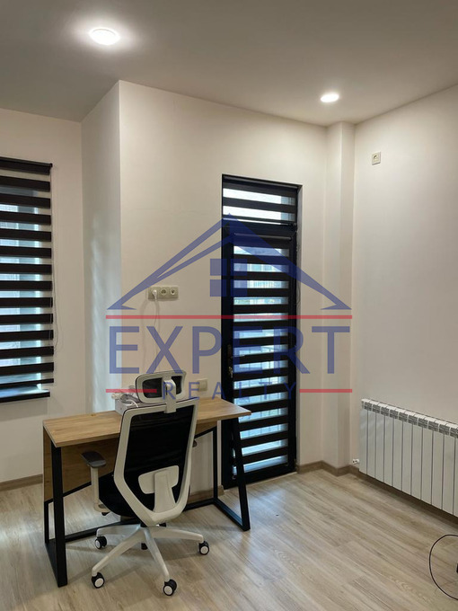 ԱՐԱԲԿԻՐ, ԿՈՄԻՏԱՍԻ ՊՈՂՈՏԱ, 3 ՀԱՐԿ