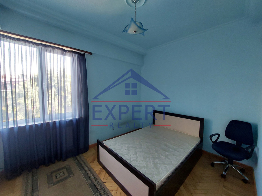 ԿԵՆՏՐՈՆ, ԴԵՄԻՐՃՅԱՆ ՓՈՂՈՑ, 3 ՍԵՆՅԱԿ