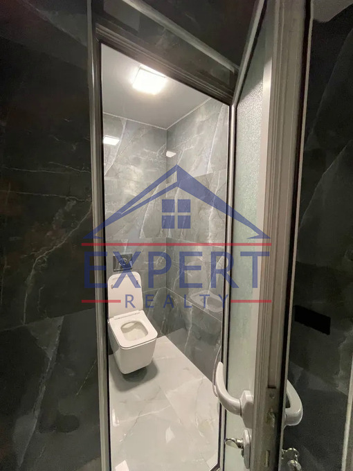 ԿԵՆՏՐՈՆ, ԵՐՎԱՆԴ ՔՈՉԱՐ ՓՈՂՈՑ, 2 ՍԵՆՅԱԿ