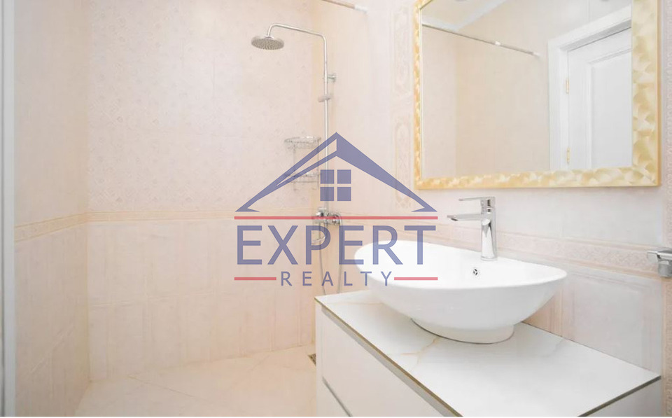 ԿԵՆՏՐՈՆ, ԱՄԻՐՅԱՆ ՓՈՂՈՑ, 3 ՍԵՆՅԱԿ