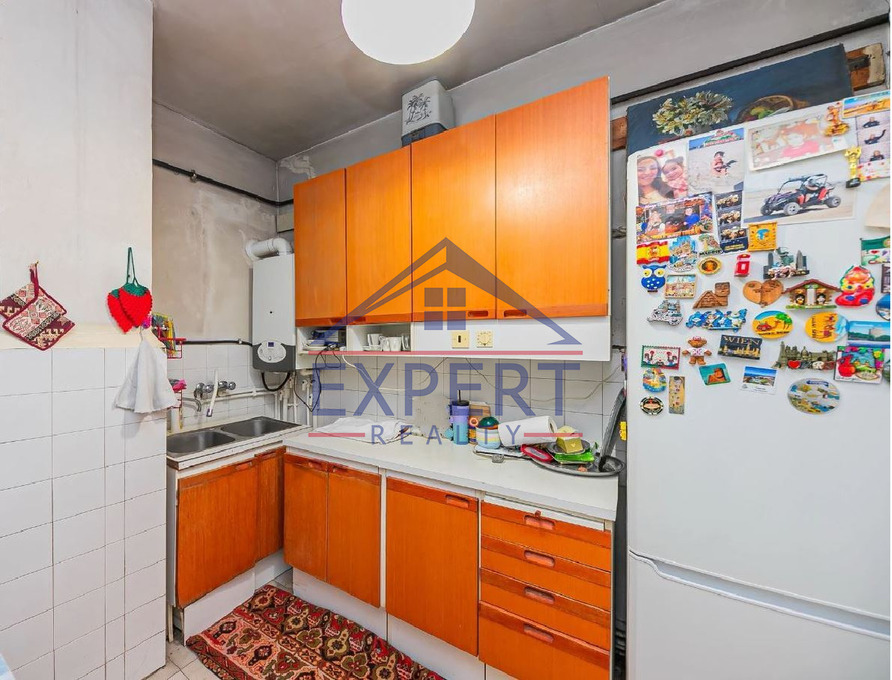 ԿԵՆՏՐՈՆ, ԲՐՅՈՒՍՈՎԻ ՓՈՂՈՑ, 4 ՍԵՆՅԱԿ