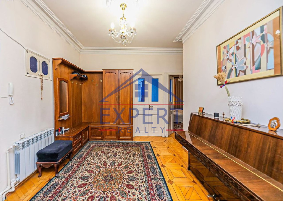 ԿԵՆՏՐՈՆ, ԲՐՅՈՒՍՈՎԻ ՓՈՂՈՑ, 4 ՍԵՆՅԱԿ