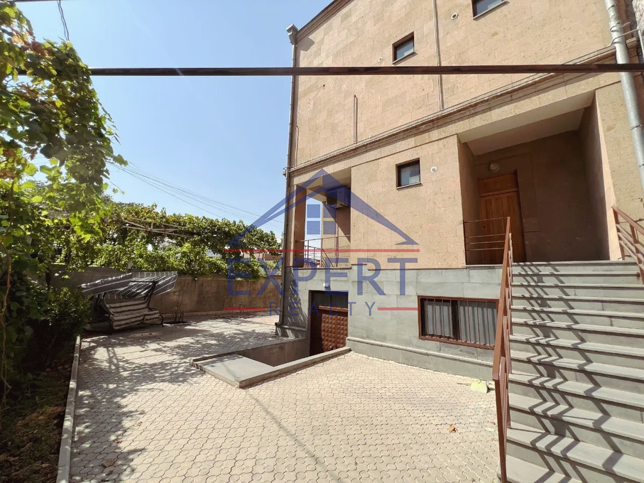 ԿԵՆՏՐՈՆ , ՆԱՐ-ԴՈՍ , 400 Ք.Մ