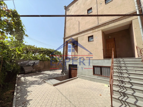 ԿԵՆՏՐՈՆ , ՆԱՐ-ԴՈՍ , 400 Ք.Մ