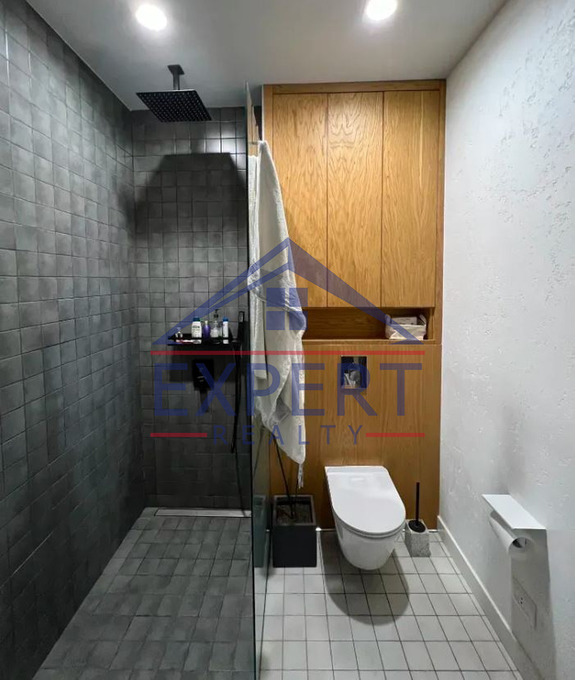 ԿԵՆՏՐՈՆ, ՎԵՐԻՆ ԱՆՏԱՌԱՅԻՆ, 2 ՍԵՆՅԱԿ