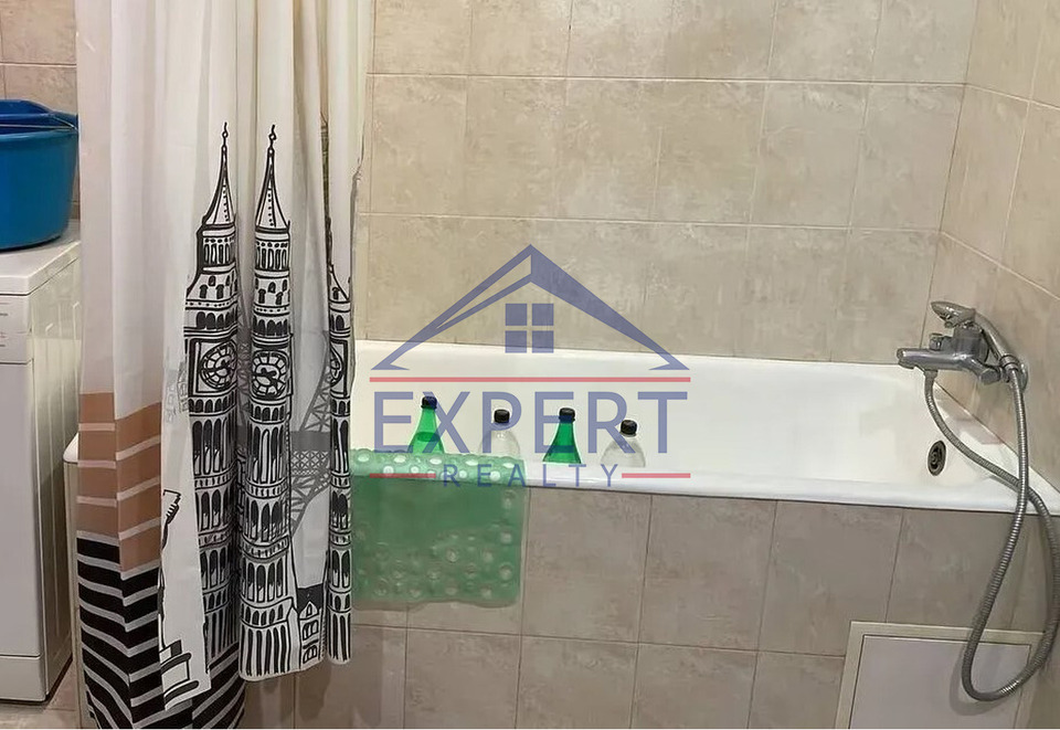 ԱՐԱԲԿԻՐ, ԿՈՄԻՏԱՍ, 3 ՍԵՆՅԱԿ