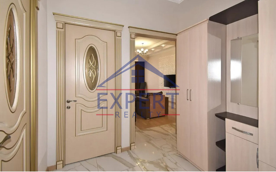 ԿԵՆՏՐՈՆ, ՓԱՎՍՏՈՍ ԲՅՈՒԶԱՆԴ 2 ՍԵՆՅԱԿ