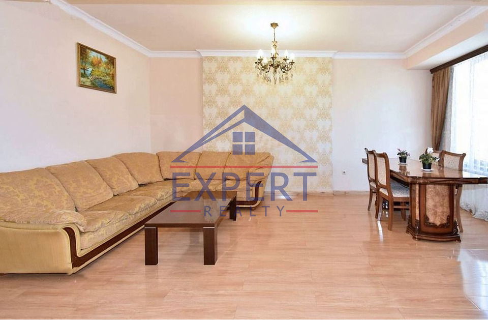 ԱՋԱՓՆՅԱԿ, ՇԻՆԱՐԱՐՆԵՐԻ ՓՈՂՈՑ, 3 ՍԵՆՅԱԿ