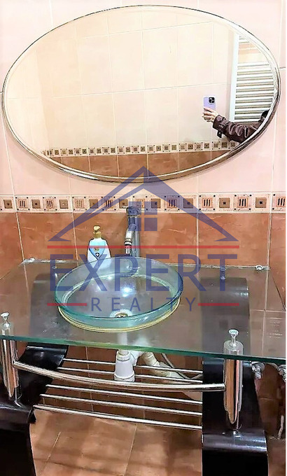 ԿԵՆՏՐՈՆ, ՍԱՐՅԱՆ ՓՈՂՈՑ, 3 ՍԵՆՅԱԿ