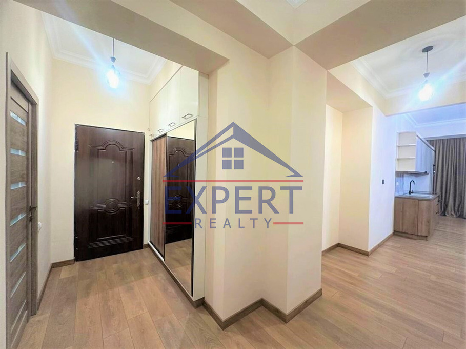 ԱՋԱՓՆՅԱԿ, ԼԵՆԻԳՐԱԴՅԱՆ ՓՈՂՈՑ, 3  ՍԵՆՅԱԿ