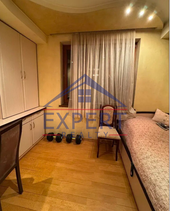 ԱՐԱԲԿԻՐ, ԱՐԱՄ ԽԱՉԱՏՐՅԱՆ, 3 ՍԵՆՅԱԿ