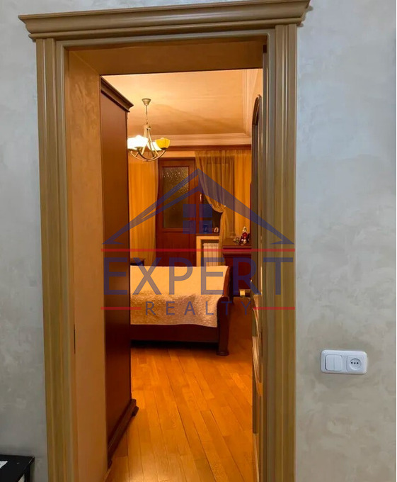 ԱՐԱԲԿԻՐ, ԱՐԱՄ ԽԱՉԱՏՐՅԱՆ, 3 ՍԵՆՅԱԿ