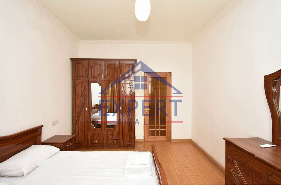 ԿԵՆՏՐՈՆ, ԱՐԳԻՇՏԻ ՓՈՂՈՑ, 3 ՍԵՆՅԱԿ