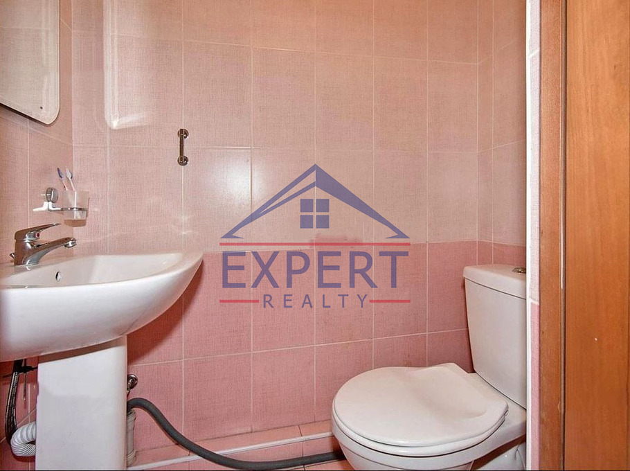 ԿԵՆՏՐՈՆ, ԱՐԳԻՇՏԻ ՓՈՂՈՑ, 3 ՍԵՆՅԱԿ