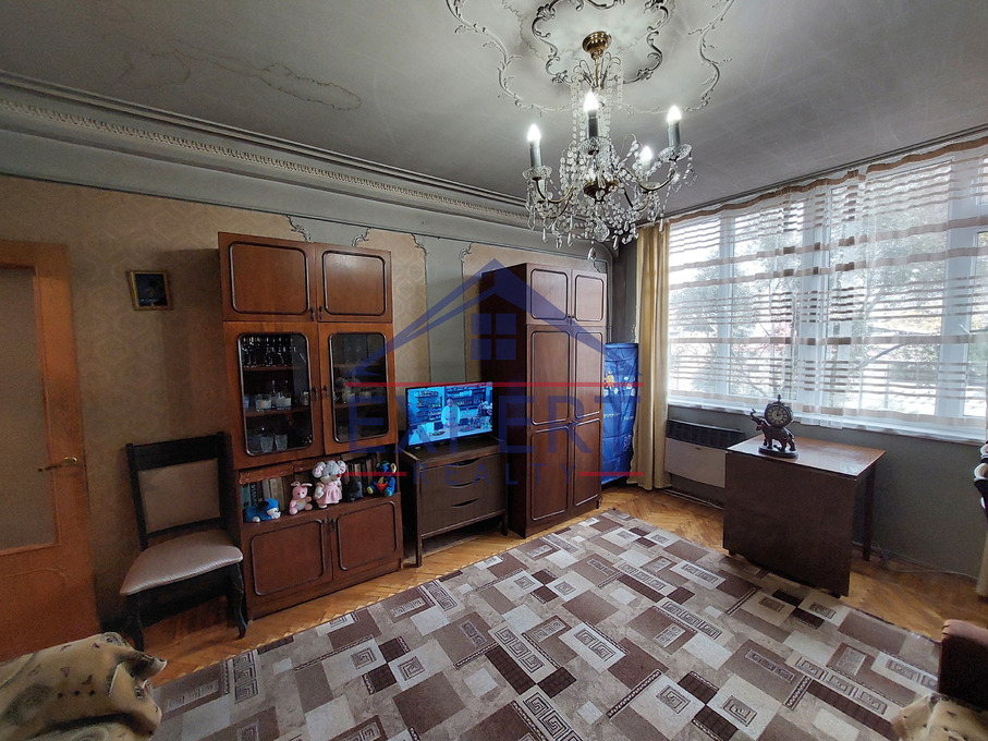 ԿԵՆՏՐՈՆ , ՎԱՐԴԱՆԱՆՑ ՓՈՂՈՑ, 2 ՍԵՆՅԱԿ