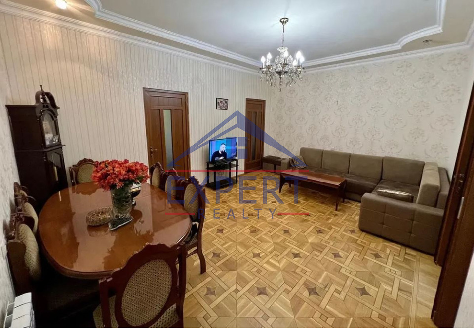 ԿԵՆՏՐՈՆ, ՄԱՇՏՈՑԻ ՊՈՂՈՏԱ, 3 ՍԵՆՅԱԿ