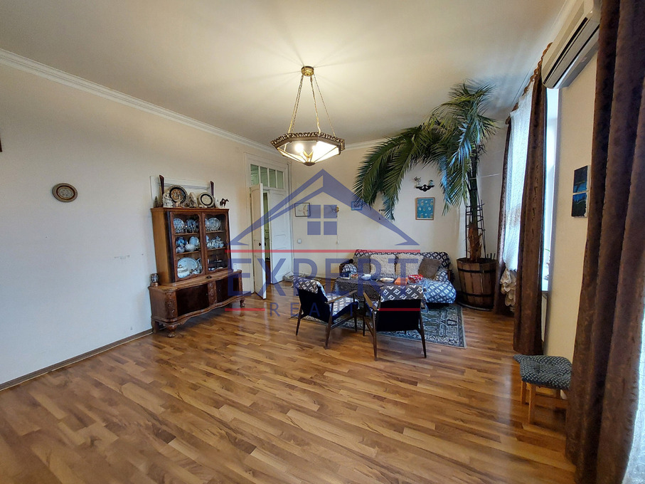 ԿԵՆՏՐՈՆ , ԶԱՔՅԱՆ ՓՈՂՈՑ , 2 ՍԵՆՅԱԿ