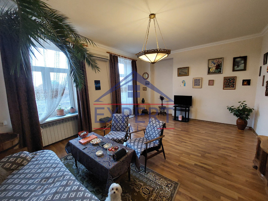 ԿԵՆՏՐՈՆ , ԶԱՔՅԱՆ ՓՈՂՈՑ , 2 ՍԵՆՅԱԿ