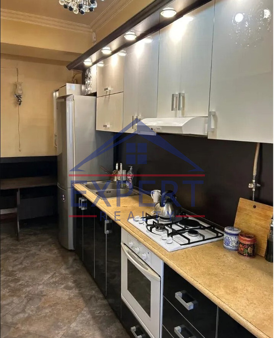 ԱՐԱԲԿԻՐ, ԿԻԵՎՅԱՆ ՓՈՂՈՑ,  3 ՍԵՆՅԱԿ