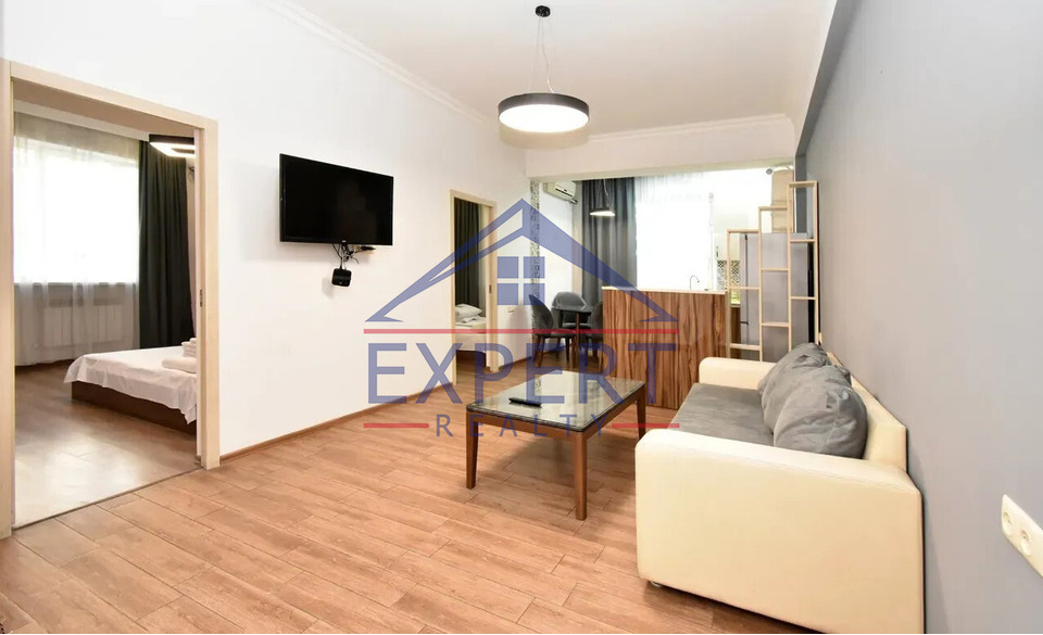 ԿԵՆՏՐՈՆ, ՉԱՅԿՈՎՍԿԻ 3 ՍԵՆՅԱԿ