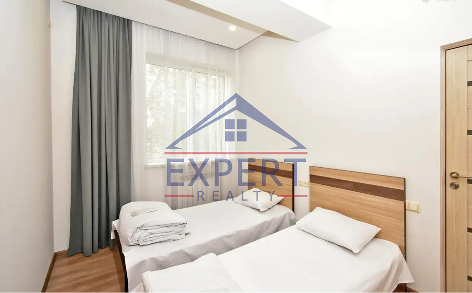 ԿԵՆՏՐՈՆ, ՉԱՅԿՈՎՍԿԻ 3 ՍԵՆՅԱԿ