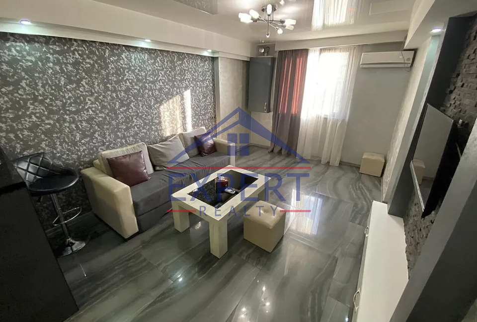 ԿԵՆՏՐՈՆ, ՏԻԳՐԱՆ ՄԵԾԻ ՊՈՂՈՏԱ, 2 ՍԵՆՅԱԿ