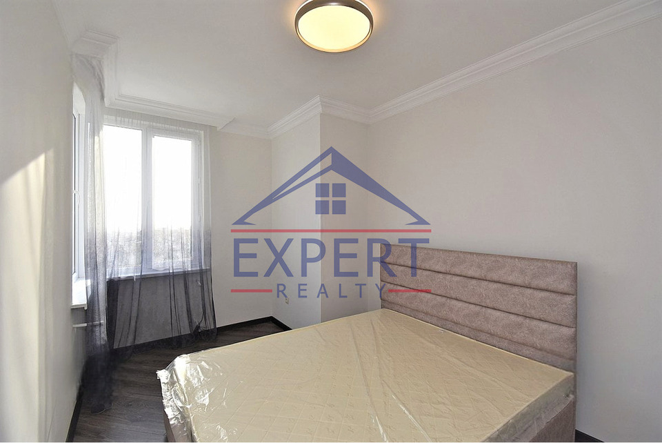 ԱՋԱՓՆՅԱԿ, ՆՈՐԱՇԵՆ ԹԱՂԱՄԱՍ, 3 ՍԵՆՅԱԿ