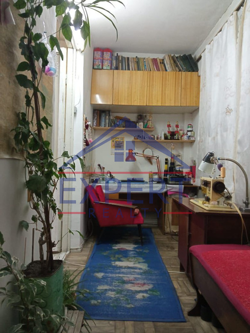 ԱՎԱՆ, ՍԱՅԱԹ ՆՈՎԱ  ԹԱՂԱՄԱՍ, 1 ՍԵՆՅԱԿ