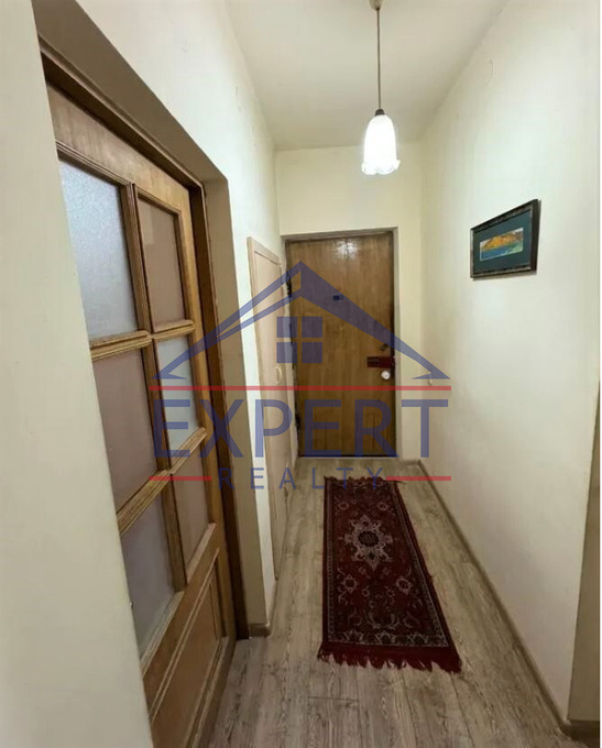 ԱՐԱԲԿԻՐ, ԿՈՄԻՏԱՍԻ ՊՈՂՈՏԱ, 3 ՍԵՆՅԱԿ