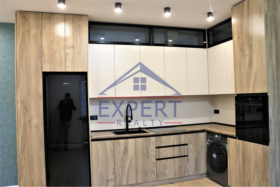 ԱՐԱԲԿԻՐ,ՆԱԻՐԻ ԶԱՐՅԱՆ ՓՈՂՈՑ  2  ՍԵՆՅԱԿ