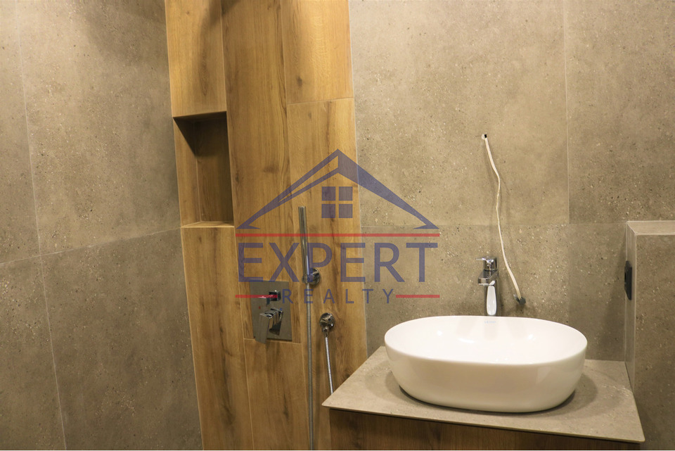 ԱՐԱԲԿԻՐ,ՆԱԻՐԻ ԶԱՐՅԱՆ ՓՈՂՈՑ  2  ՍԵՆՅԱԿ