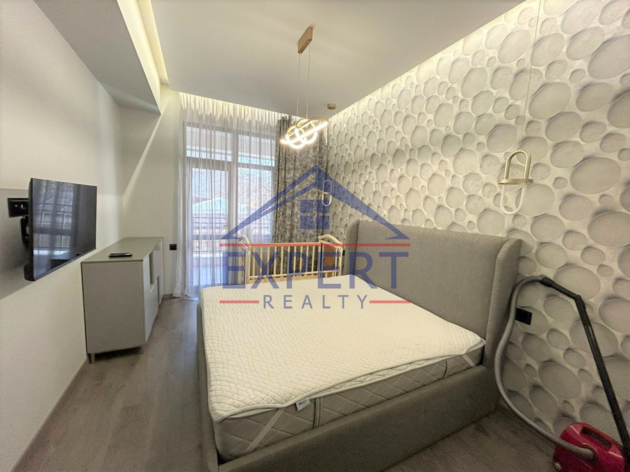 ԿԵՆՏՐՈՆ, ՍԱՅԱԹ-ՆՈՎԱ  3 ՍԵՆՅԱԿ