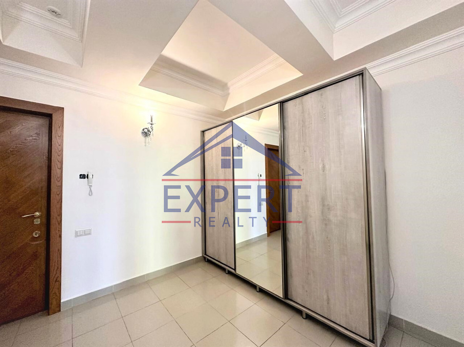 ԿԵՆՏՐՈՆ, ԱՄԻՐՅԱՆ ՓՈՂՈՑ, 2 ՍԵՆՅԱԿ