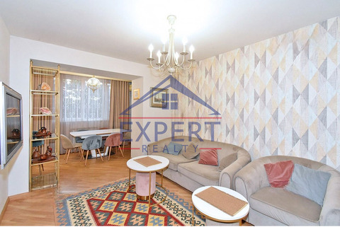 ԿԵՆՏՐՈՆ, ՆԱԼԲԱՆԴՅԱՆ ՓՈՂՈՑ, 2 ՍԵՆՅԱԿ