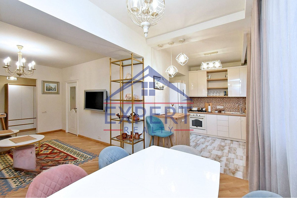 ԿԵՆՏՐՈՆ, ՆԱԼԲԱՆԴՅԱՆ ՓՈՂՈՑ, 2 ՍԵՆՅԱԿ