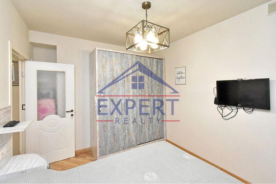 ԿԵՆՏՐՈՆ, ՆԱԼԲԱՆԴՅԱՆ ՓՈՂՈՑ, 2 ՍԵՆՅԱԿ