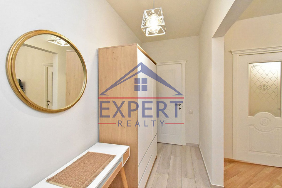 ԿԵՆՏՐՈՆ, ՆԱԼԲԱՆԴՅԱՆ ՓՈՂՈՑ, 2 ՍԵՆՅԱԿ