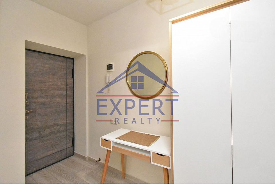 ԿԵՆՏՐՈՆ, ՆԱԼԲԱՆԴՅԱՆ ՓՈՂՈՑ, 2 ՍԵՆՅԱԿ