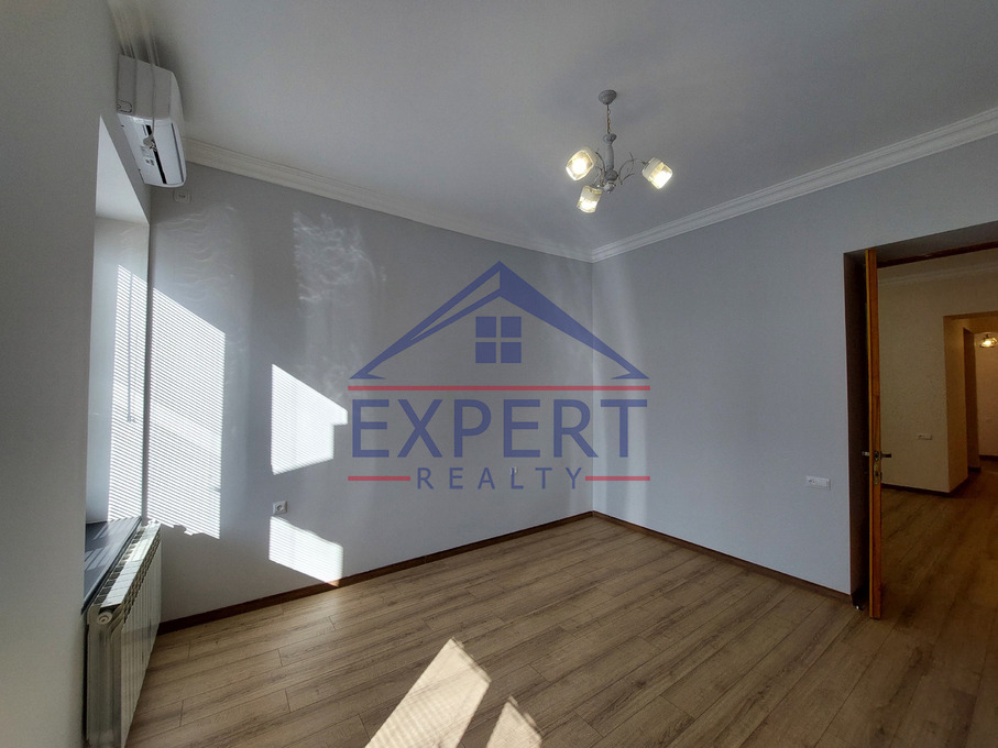 ԿԵՆՏՐՈՆ, ԶԱՐՈԲՅԱՆ ՓՈՂՈՑ, 3 ՍԵՆՅԱԿ