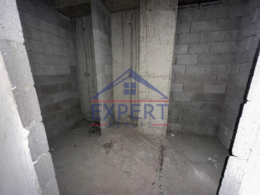 ԱՐԱԲԿԻՐ, ԿՈՄԻՏԱՍԻ ՊՈՂՈՏԱ, 2 ՍԵՆՅԱԿ