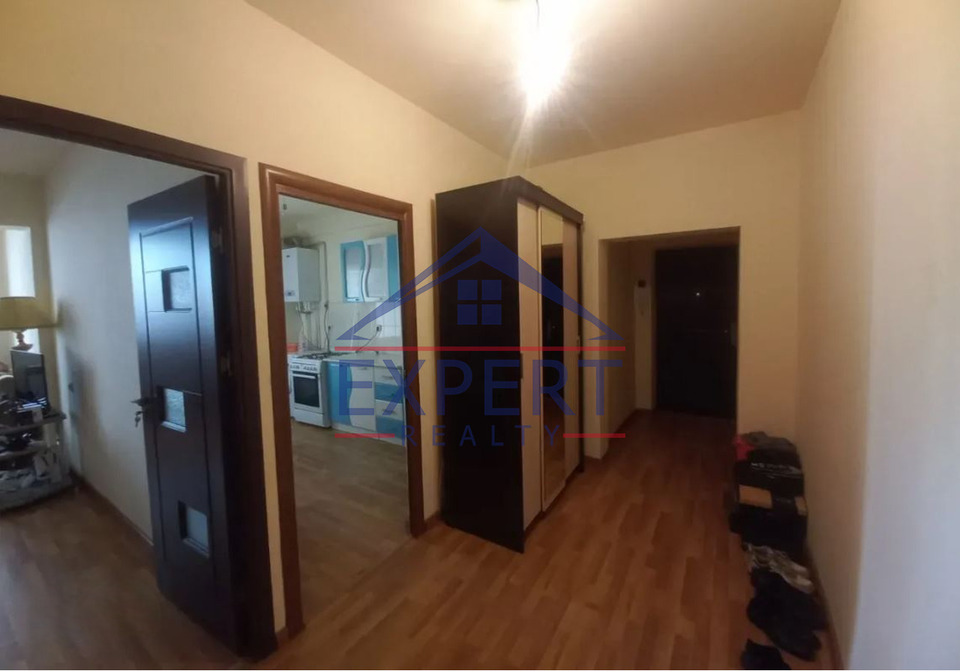 ՔԱՆԱՔԵՌ, 14-ՐԴ ՓՈՂՈՑ, 1 ՍԵՆՅԱԿ