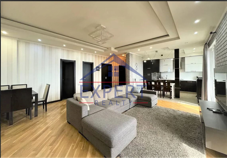 ՔԱՆԱՔԵՌ-ԶԵՅԹՈՒՆ, ՀՐԱՉՅԱ ՆԵՐՍԻՍՅԱՆ ՓՈՂՈՑ, 3 սենյակ