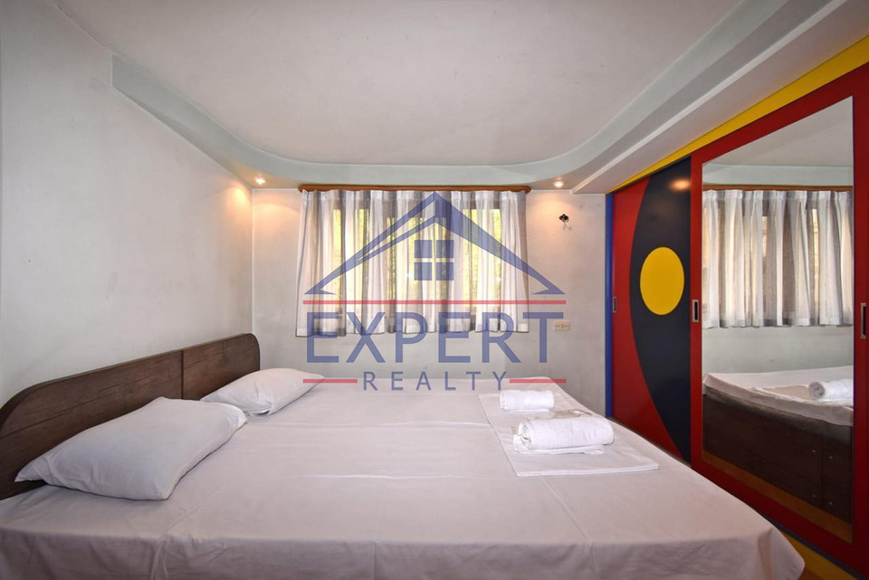 ԿԵՆՏՐՈՆ, ՆԱԼԲԱՆԴՅԱՆ ՓՈՂՈՑ, 4 ՍԵՆՅԱԿ