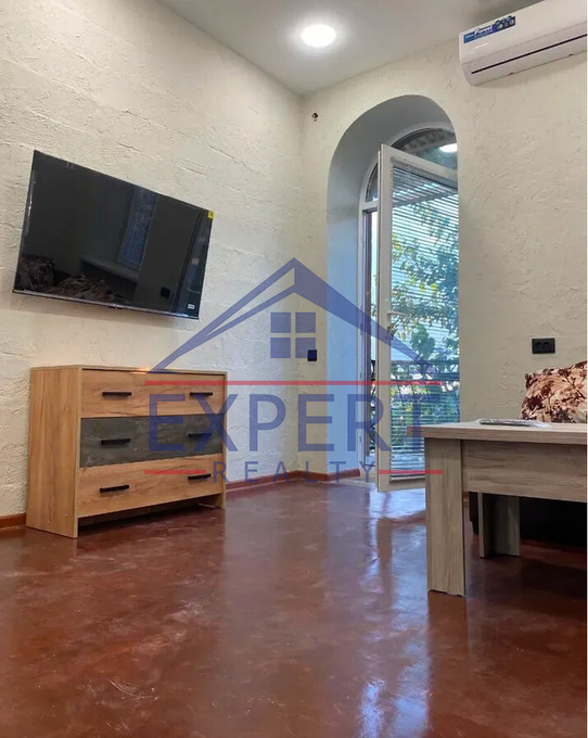 ԿԵՆՏՐՈՆ, ԱՐՇԱԿՈՒՆՅԱՑ ՊՈՂՈՏԱ 3 ՍԵՆՅԱԿ