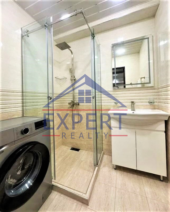 ԿԵՆՏՐՈՆ, ՏԻԳՐԱՆ ՄԵԾԻ ՊՈՂՈՏԱ, 2 ՍԵՆՅԱԿ