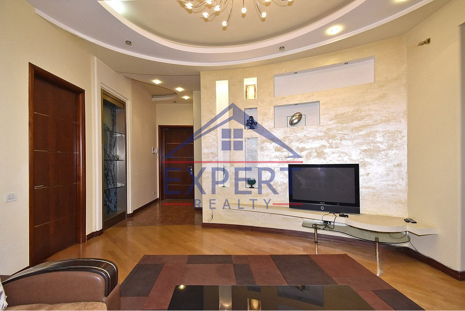 ԿԵՆՏՐՈՆ, ՄԱՇՏՈՑԻ ՊՈՂՈՏԱ, 2 ՍԵՆՅԱԿ