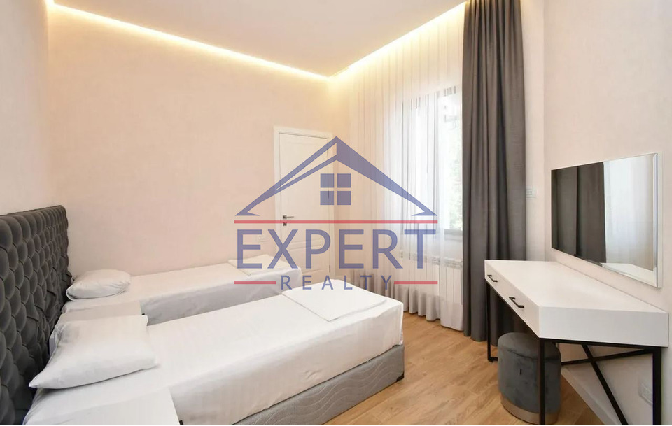 ԿԵՆՏՐՈՆ, ԱՐԱՄԻ ՓՈՂՈՑ, 3 ՍԵՆՅԱԿ