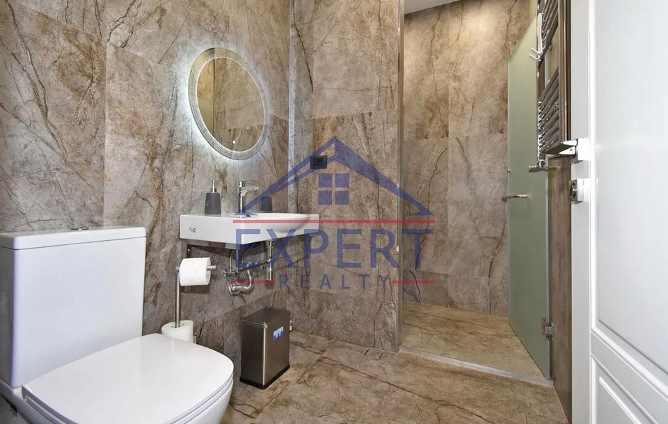 ԿԵՆՏՐՈՆ, ԱՐԱՄԻ ՓՈՂՈՑ, 3 ՍԵՆՅԱԿ