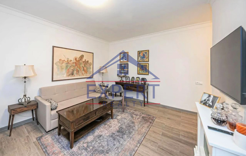 ԿԵՆՏՐՈՆ, ԴԵՐԵՆԻԿ ԴԵՄԻՐՃՅԱՆ, 3 ՍԵՆՅԱԿ